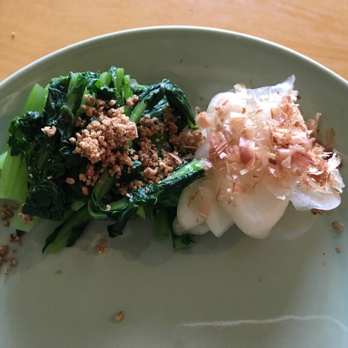 大根菜のごま和えと間引きミニ大根の塩もみ レシピ 作り方 By ふみら 楽天レシピ